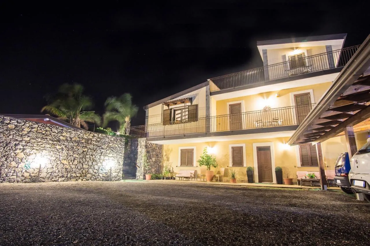 Villa Gusmano بيديمونتي إتنيو