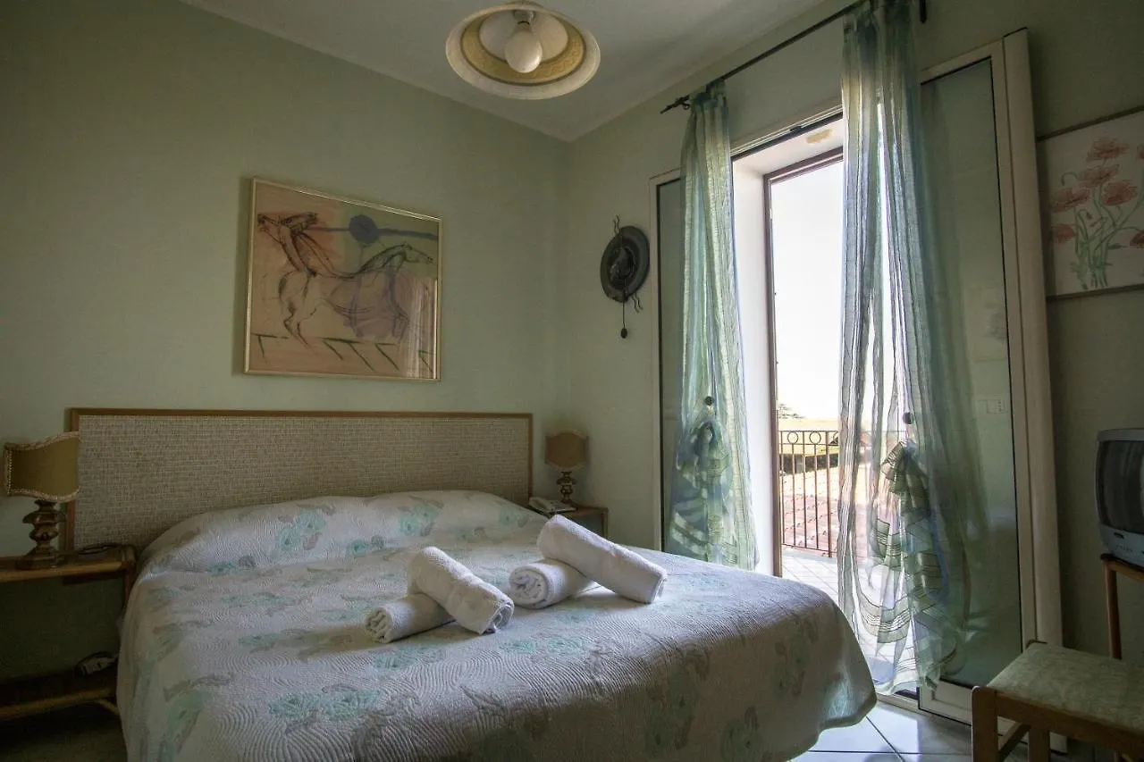 Villa Gusmano بيديمونتي إتنيو